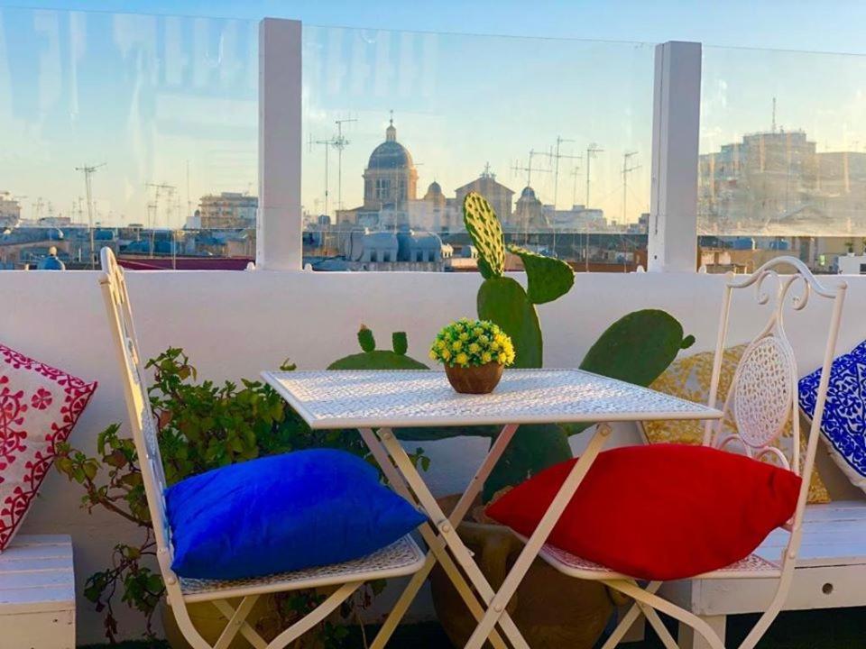 Due Passi Dal Centro Bed & Breakfast Марсала Екстериор снимка